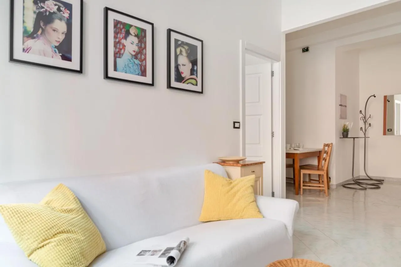 Stazione Centrale Cozy And Functional Flat Milan Appartement