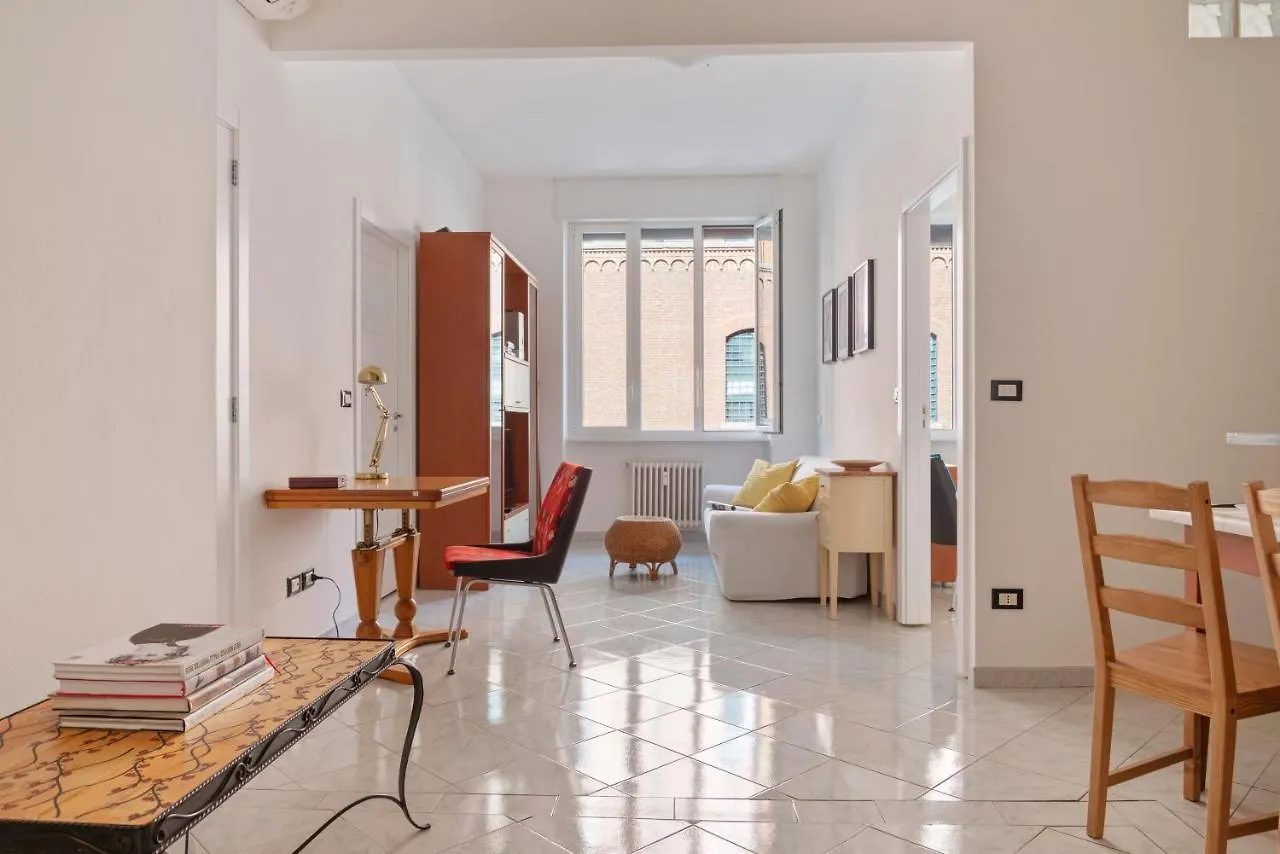 Apartamento Stazione Centrale Cozy And Functional Flat Milão